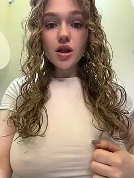 RussianWoman online show from June 20, 2026, 2:14 am