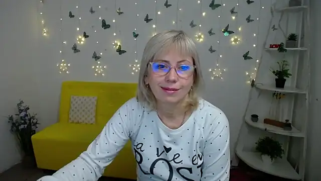 LaurenWishy online show from March 2, 2026, 6:14 am