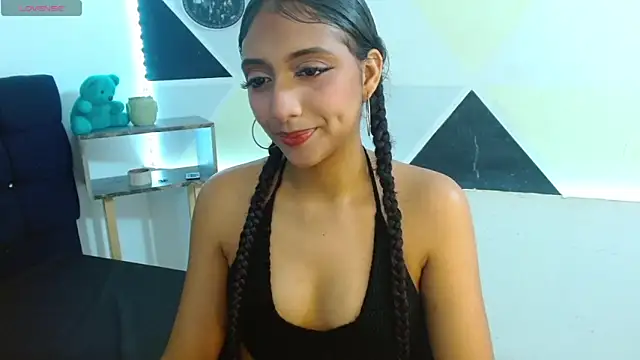 Snapshot of Karol_Soft chatting on November 20, 2025, 7:57 pm Karol Soft online show from November 20, 2025, 7:57 pm