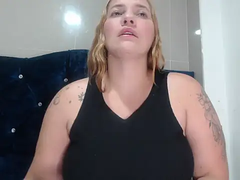 Sendy nasty Kinky online show from February 1, 2026, 5:39 am