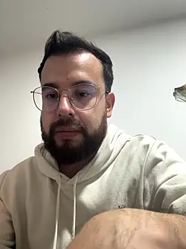 Snapshot of AlejoFernandez_ chatting on November 20, 2025, 2:23 am AlejoFernandez online show from November 20, 2025, 2:23 am