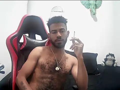 alberthot11 online show from November 22, 2025, 5:06 am