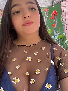 Juanita Rojas online show from December 3, 2025, 6:28 pm