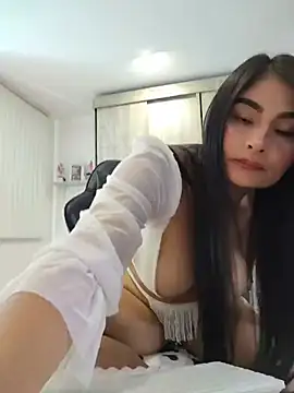Laia torres1 online show from June 27, 2026, 12:59 am