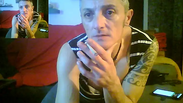 Snapshot of xelyber chatting on January 11, 2026, 6:40 am xelyber online show from January 11, 2026, 6:40 am