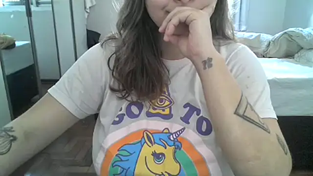 xxxluana online show from April 30, 2026, 2:45 pm