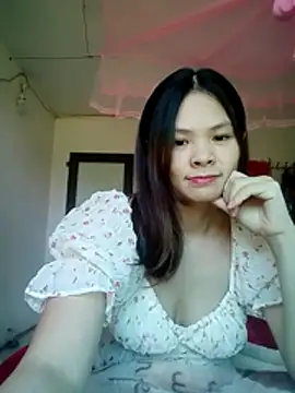 quynhquynh  online show from November 29, 2025, 5:21 am
