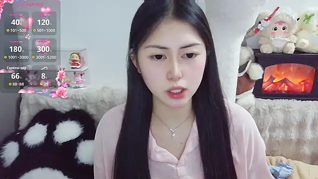 Snapshot of TuTu-077 chatting on April 23, 2026, 12:29 pm TuTu-077 online show from April 23, 2026, 12:29 pm