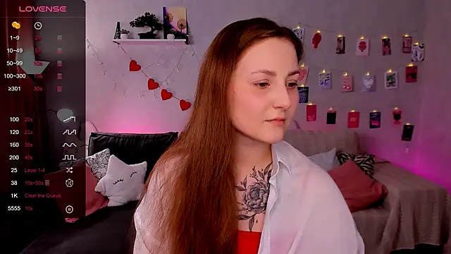 Snapshot of velvet_cherry_ chatting on March 7, 2026, 8:44 am velvet cherry online show from March 7, 2026, 8:44 am