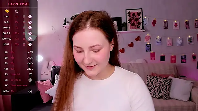 Snapshot of velvet_cherry_ chatting on April 24, 2026, 9:01 am velvet cherry online show from April 24, 2026, 9:01 am