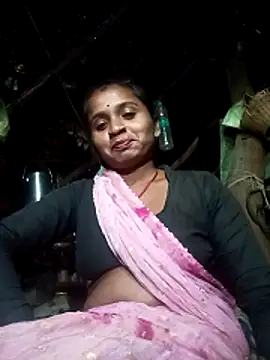 Snapshot of Hot_erion chatting on November 30, 2025, 1:15 pm Hot erion online show from November 30, 2025, 1:15 pm