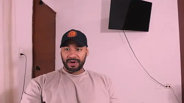 musclehetero online show from January 12, 2026, 6:24 pm