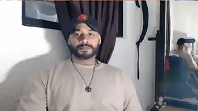 musclehetero online show from June 14, 2026, 2:24 am