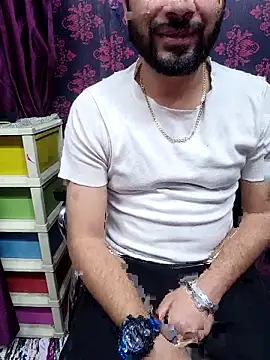 Cute Lucky online show from January 7, 2026, 10:01 pm