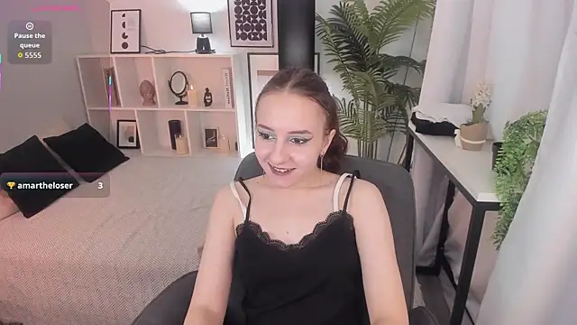 BeautifulSnake online show from November 27, 2025, 8:22 pm