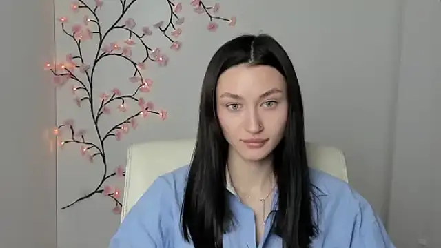 Stella XO online show from May 7, 2026, 5:24 am