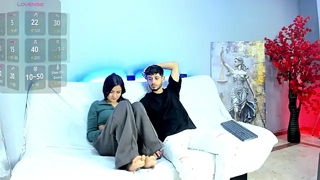 Snapshot of dracke_and_zara chatting on May 14, 2026, 12:34 pm dracke and zara online show from May 14, 2026, 12:34 pm