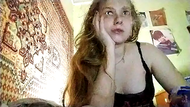 KikiBang online show from December 16, 2025, 7:52 pm