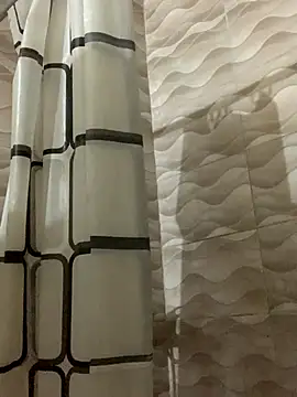 Snapshot of laperson chatting on December 21, 2025, 1:57 am laperson online show from December 21, 2025, 1:57 am