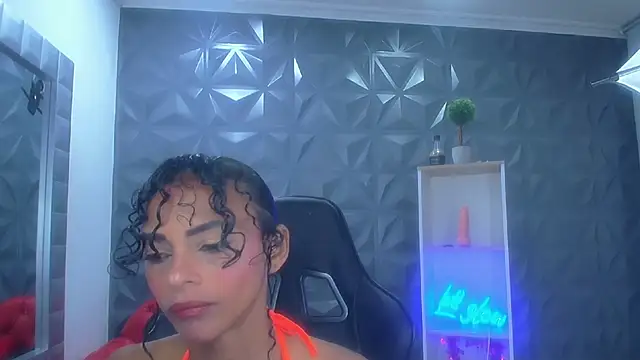 becky lynch 102 online show from February 16, 2026, 5:09 pm