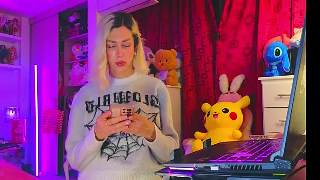 MadamBarbiee online show from December 1, 2025, 5:12 am