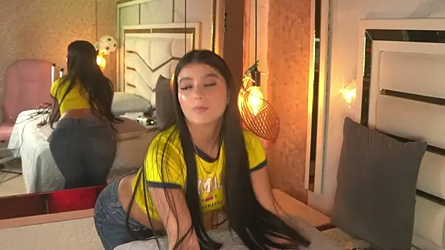 Snapshot of luciana_agudelo chatting on June 23, 2026, 7:23 pm luciana agudelo online show from June 23, 2026, 7:23 pm