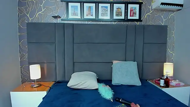 monserrat cutte online show from December 18, 2025, 3:56 am