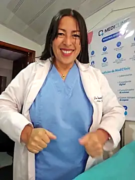 JustSamantha  online show from March 12, 2026, 12:44 pm