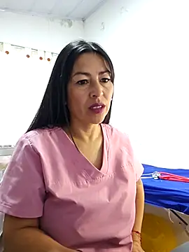 JustSamantha  online show from April 27, 2026, 11:08 am