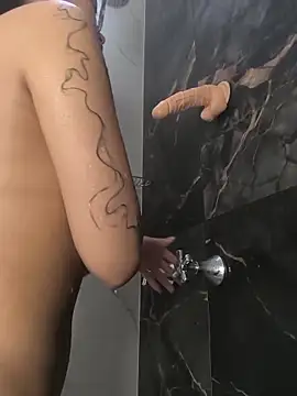 little xioo  online show from November 28, 2025, 12:52 pm