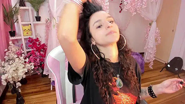 gummo  online show from December 18, 2025, 8:48 pm