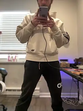 strippingmale1 online show from December 3, 2025, 5:33 pm