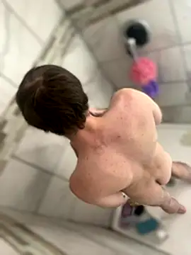 strippingmale1 online show from January 6, 2026, 3:32 am