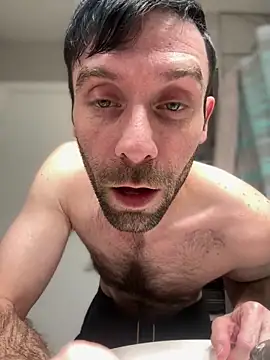 Snapshot of strippingmale1 chatting on February 17, 2026, 3:03 am strippingmale1 online show from February 17, 2026, 3:03 am