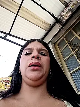 Layla-daring online show from March 17, 2026, 7:06 pm