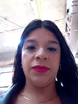 Layla-daring online show from June 12, 2026, 7:24 pm