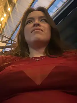 Snapshot of Little__Danni1 chatting on April 26, 2026, 3:04 am Little Danni1 online show from April 26, 2026, 3:04 am