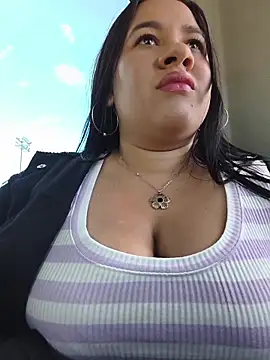 Snapshot of Kendra-daring chatting on June 11, 2026, 5:44 pm Kendra-daring online show from June 11, 2026, 5:44 pm