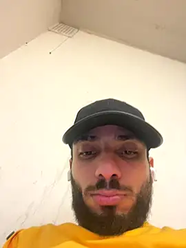 Kissall online show from November 25, 2025, 3:28 am