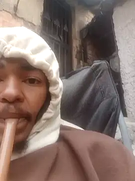 Eezxxx online show from February 23, 2026, 5:38 am