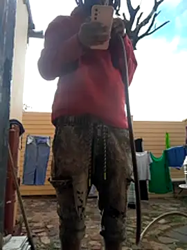 Eezxxx online show from March 3, 2026, 6:19 am