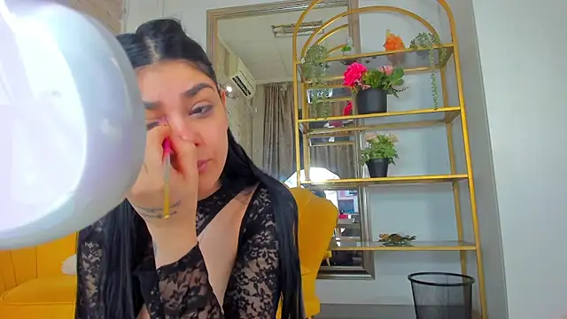 SerennaNoir online show from January 11, 2026, 5:34 am