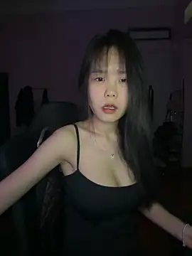 Kiee-lee online show from May 7, 2026, 6:08 am