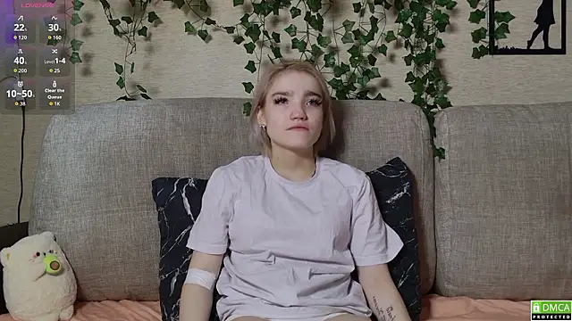 Megan Lora online show from March 23, 2026, 4:27 am