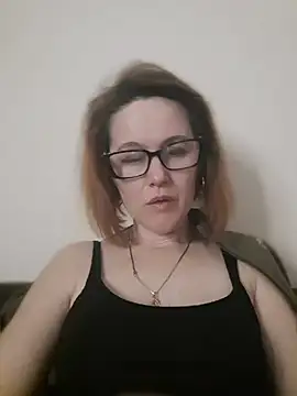 LanaOlbenst online show from May 4, 2026, 6:48 pm