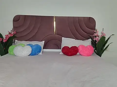 Snapshot of Husan-e-Jasmine chatting on February 16, 2026, 7:32 pm Husan-e-Jasmine online show from February 16, 2026, 7:32 pm