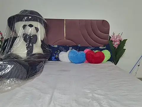 Snapshot of Husan-e-Jasmine chatting on February 24, 2026, 4:49 pm Husan-e-Jasmine online show from February 24, 2026, 4:49 pm