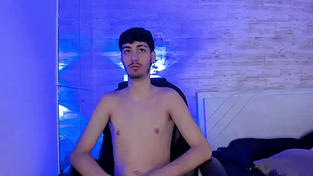 Emir Ozan  online show from December 19, 2025, 11:28 am