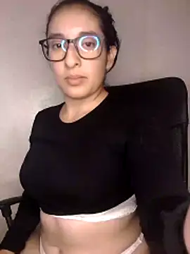 Snapshot of kira-stormm chatting on June 11, 2026, 2:53 am kira-stormm online show from June 11, 2026, 2:53 am