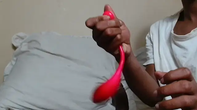 KinkyJXxX online show from July 8, 2026, 2:49 am